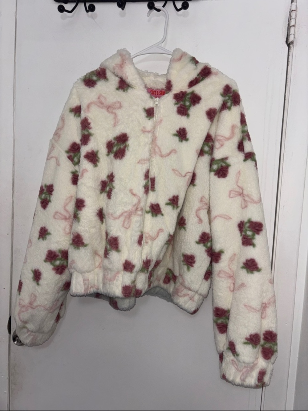 Cozy Floral Plush Hooded Puffer Jacket - Cream with Pink Rose Print